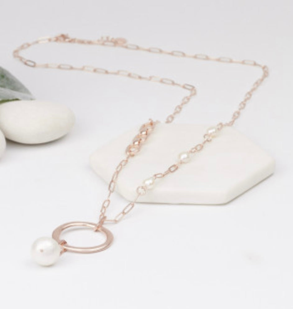 LillyCo Double Oval with Pearl Pendant Necklace