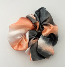 Load image into Gallery viewer, Assorted Scrunchies
