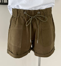 Load image into Gallery viewer, Bradden Elastic Waist Shorts - black &amp; khaki

