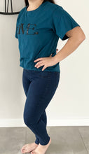 Load image into Gallery viewer, Regina Denim Jeans - Dark Blue and Faded Denim
